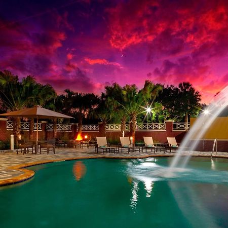 Готель Courtyard By Marriott Deland Historic Downtown Екстер'єр фото